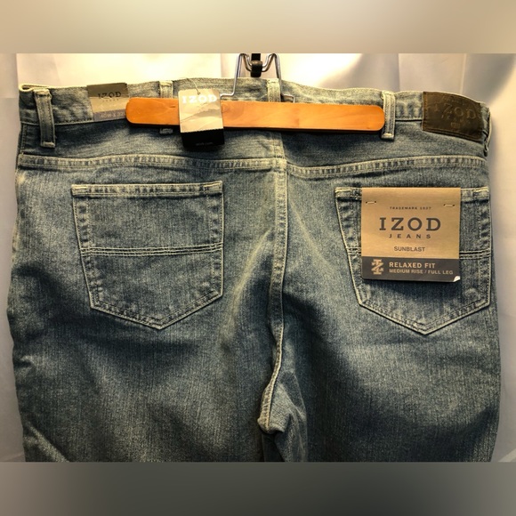 IZOD Jeans men's denim sunblast jeans, 40x32 - Picture 9 of 13